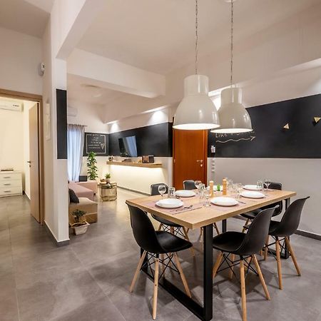 Ports Crossroad D Apartamento Pireu Exterior foto